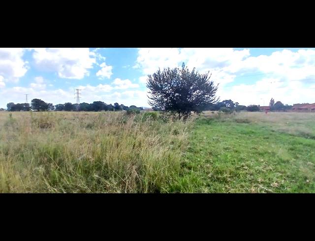 13,843M² VACANT LAND FOR SALE IN RIVERSDALE